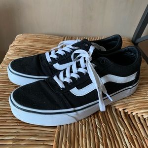 Vans Size 8.5 (Great Condition)